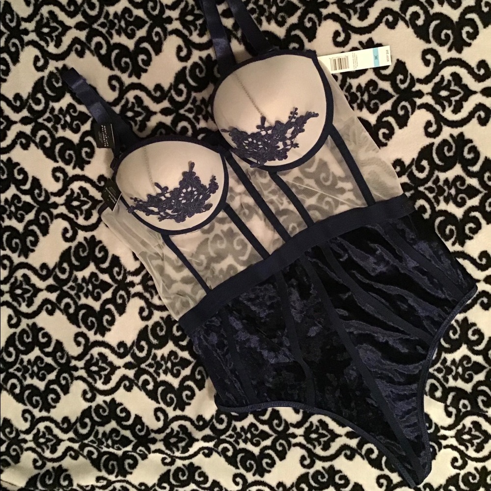 Tahari Navy Blue Teddy lingerie